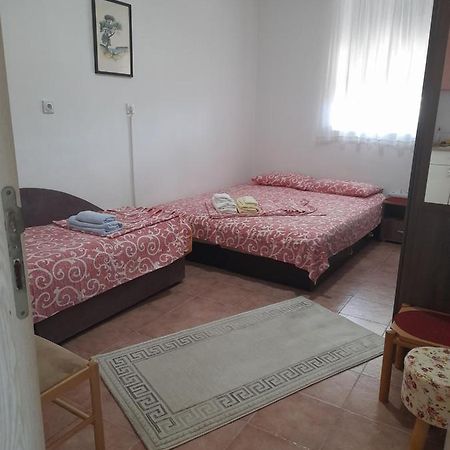 Apartman Sb ウルツィニ エクステリア 写真