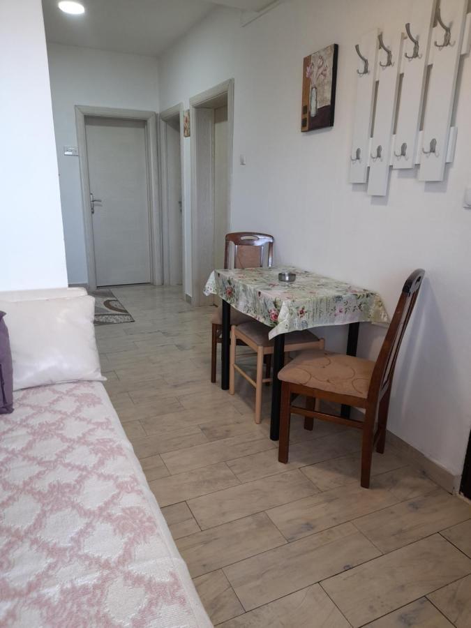 Apartman Sb ウルツィニ エクステリア 写真